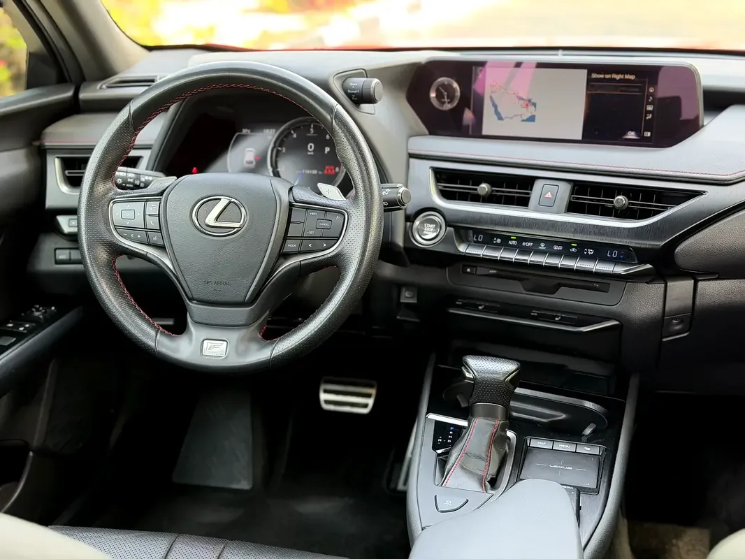 Lexus UX 200 CVT (150 hp) - 11