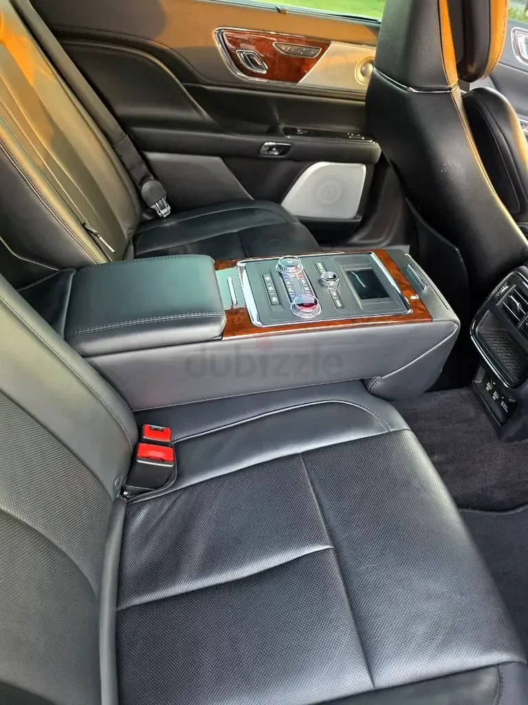 Lincoln Continental 3.0 AT 4WD (400 حصان) - 6