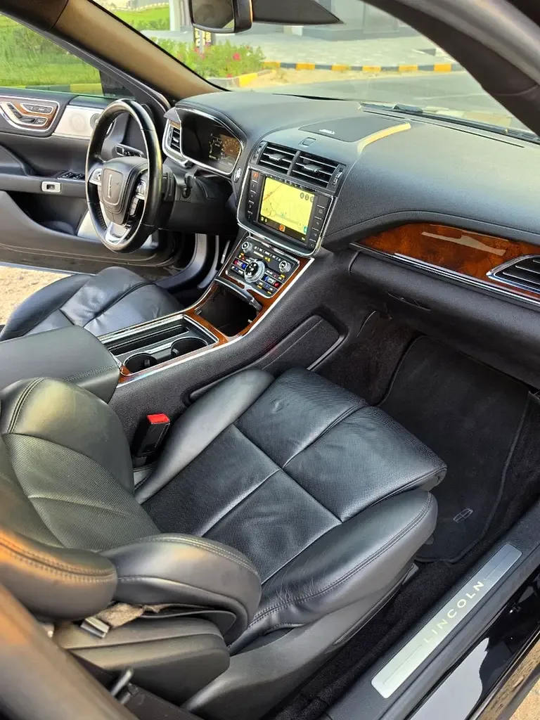 Lincoln Continental 3.0 AT 4WD (400 حصان) - 8