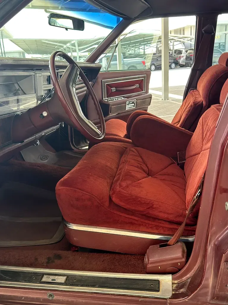 Lincoln Continental 7.5 AT (202 حصان) - 13