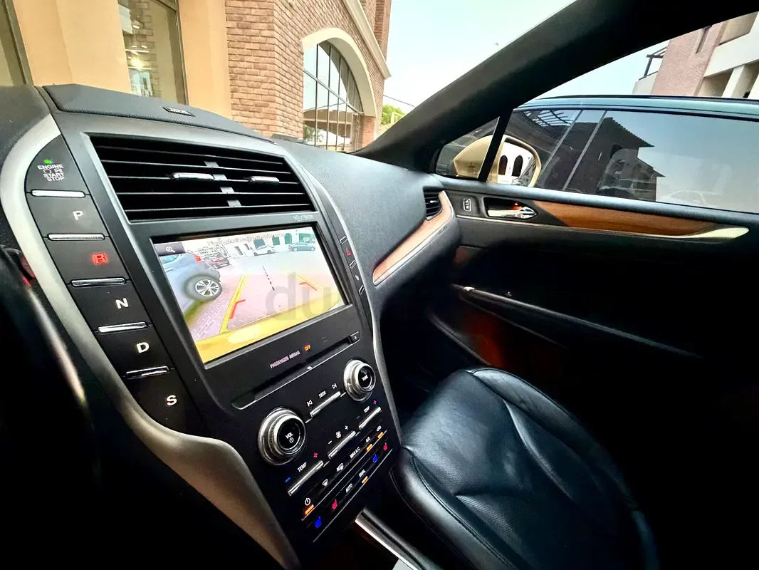 Lincoln MKC 2.3 AT 4WD (285 حصان) - 3