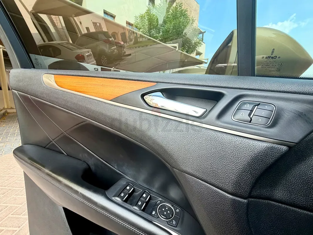 Lincoln MKC 2.3 AT 4WD (285 حصان) - 14