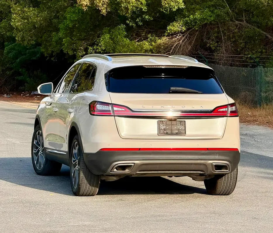 Lincoln Nautilus 2.0 AT 4WD (250 حصان) - 4