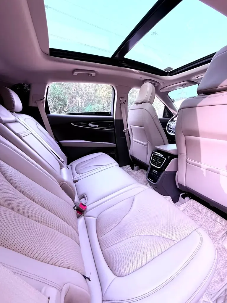 Lincoln Nautilus 2.0 AT 4WD (250 حصان) - 12