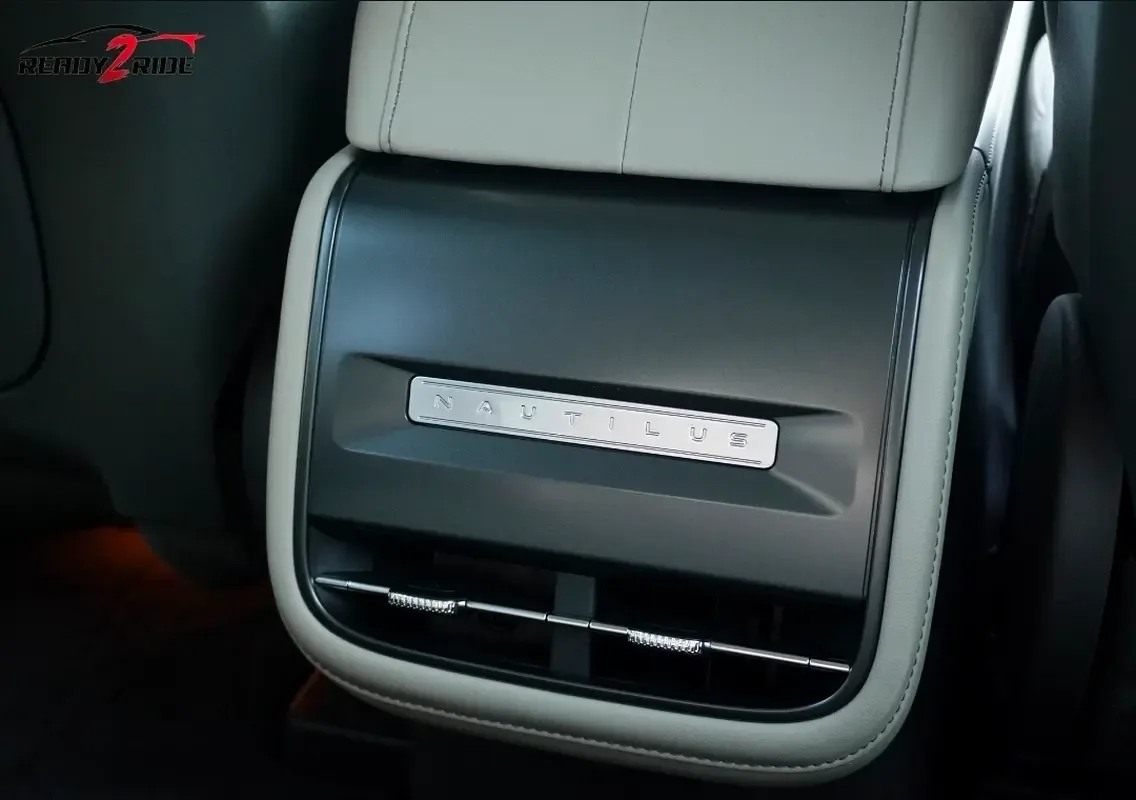 Lincoln Nautilus 2.0 AT 4WD (250 حصان) - 13