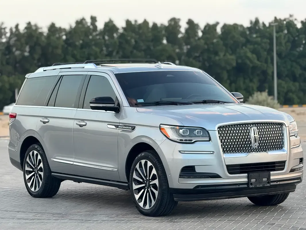 Lincoln Navigator 3.5 AT AWD (396 hp)