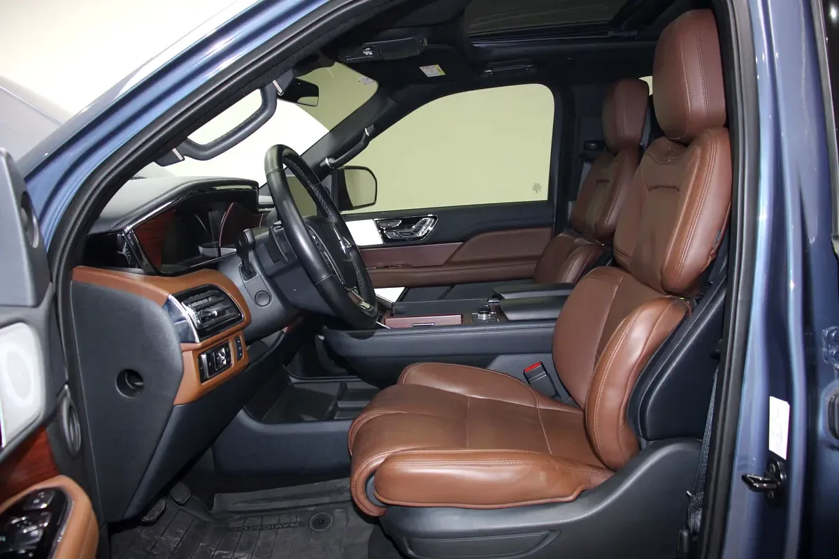 Lincoln Navigator 3.5 AT AWD (415 hp) - 8