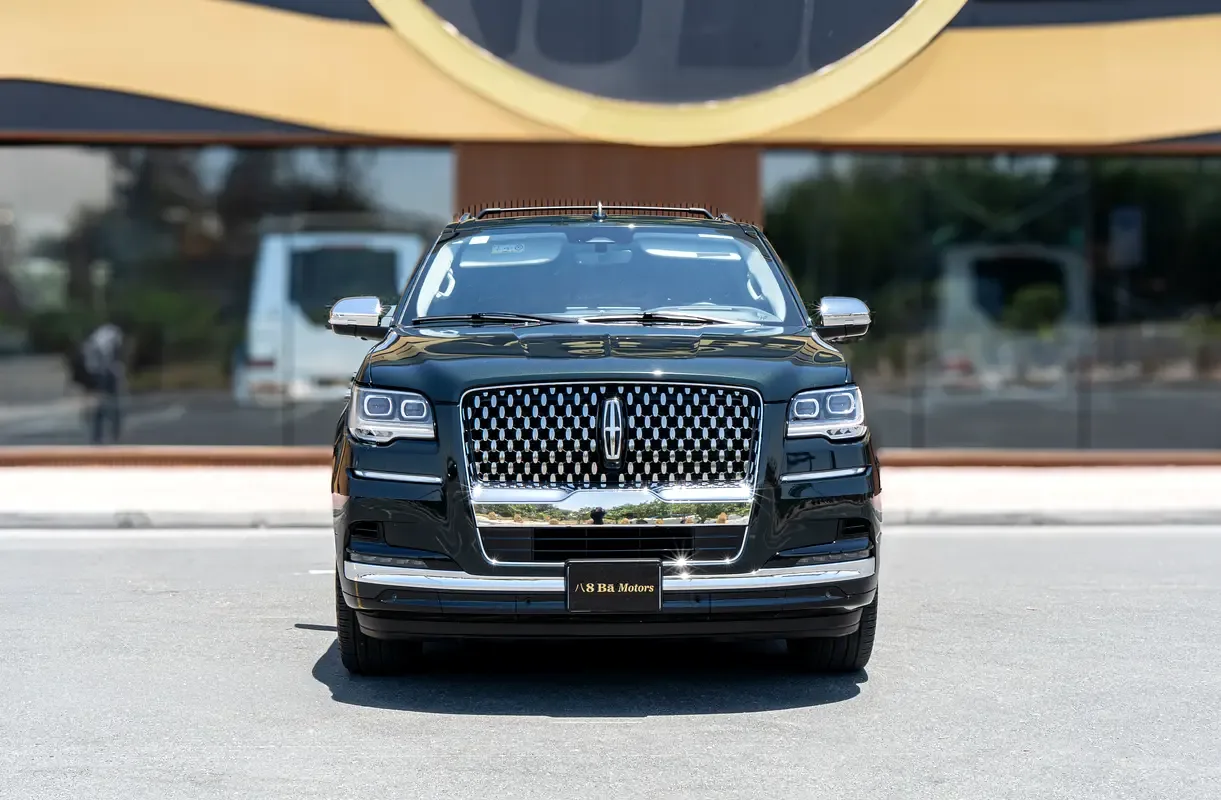 Lincoln Navigator 3.5 AT AWD (440 حصان) - 2