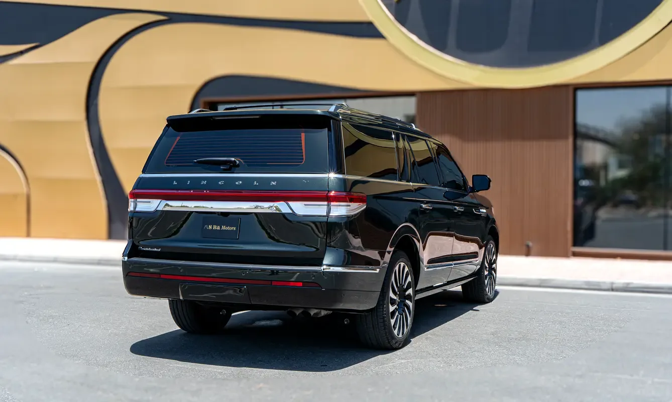 Lincoln Navigator 3.5 AT AWD (440 حصان) - 6