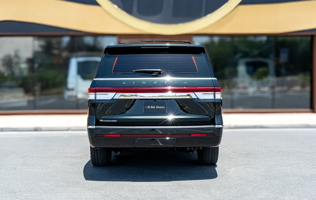 Lincoln Navigator 3.5 AT AWD (440 حصان) - 4