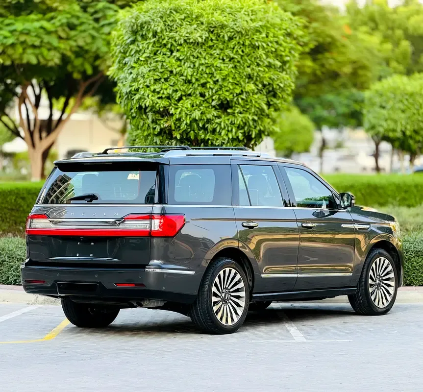 Lincoln Navigator 3.5 AT AWD (456 حصان) - 4