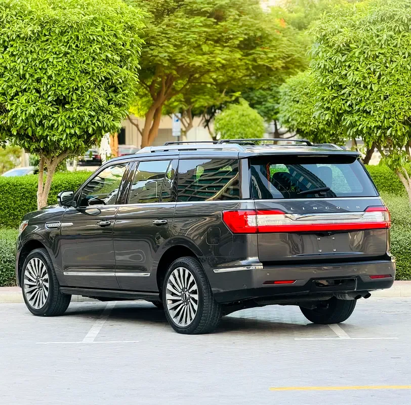 Lincoln Navigator 3.5 AT AWD (456 حصان) - 6