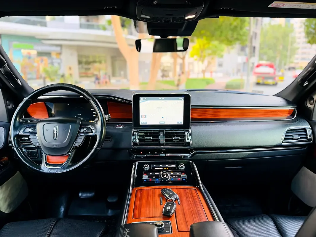 Lincoln Navigator 3.5 AT AWD (456 حصان) - 19