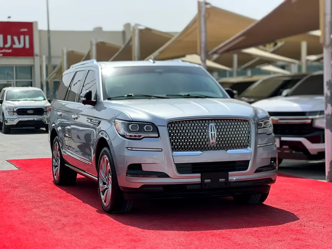 Lincoln Navigator 3.5 AT RWD (440 حصان)