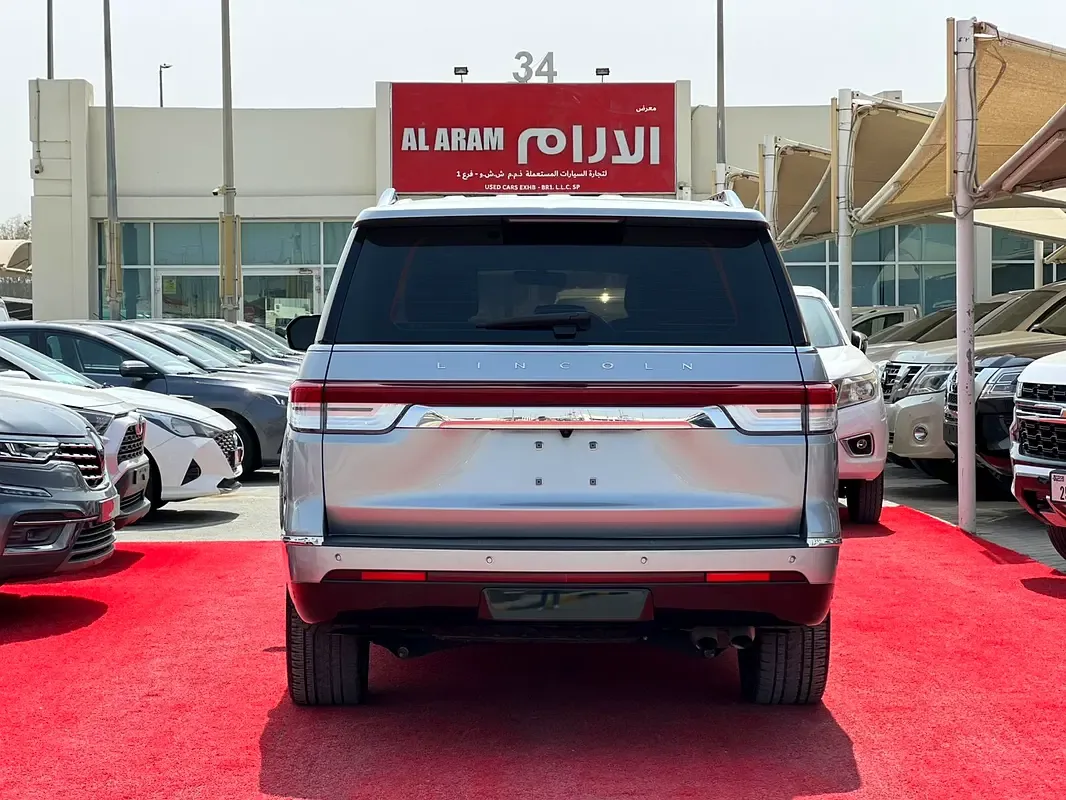 Lincoln Navigator 3.5 AT RWD (440 حصان) - 5