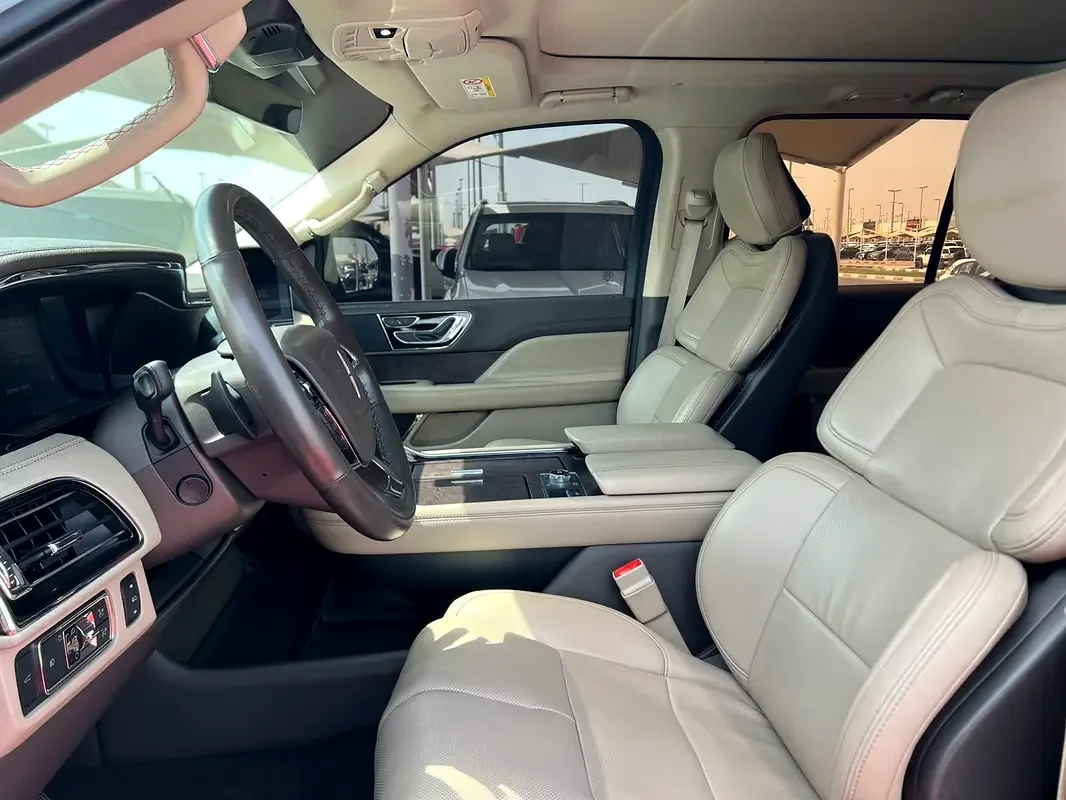 Lincoln Navigator 3.5 AT RWD (440 حصان) - 9