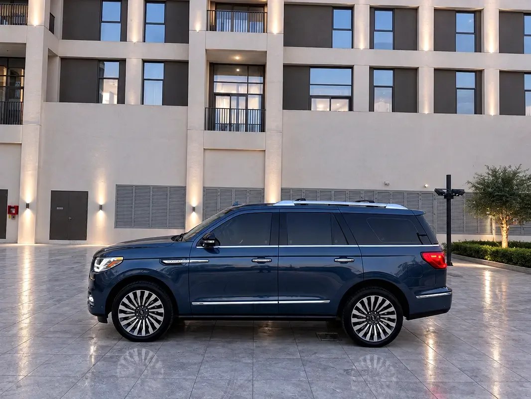 Lincoln Navigator 3.5 AT RWD (440 hp) - 4