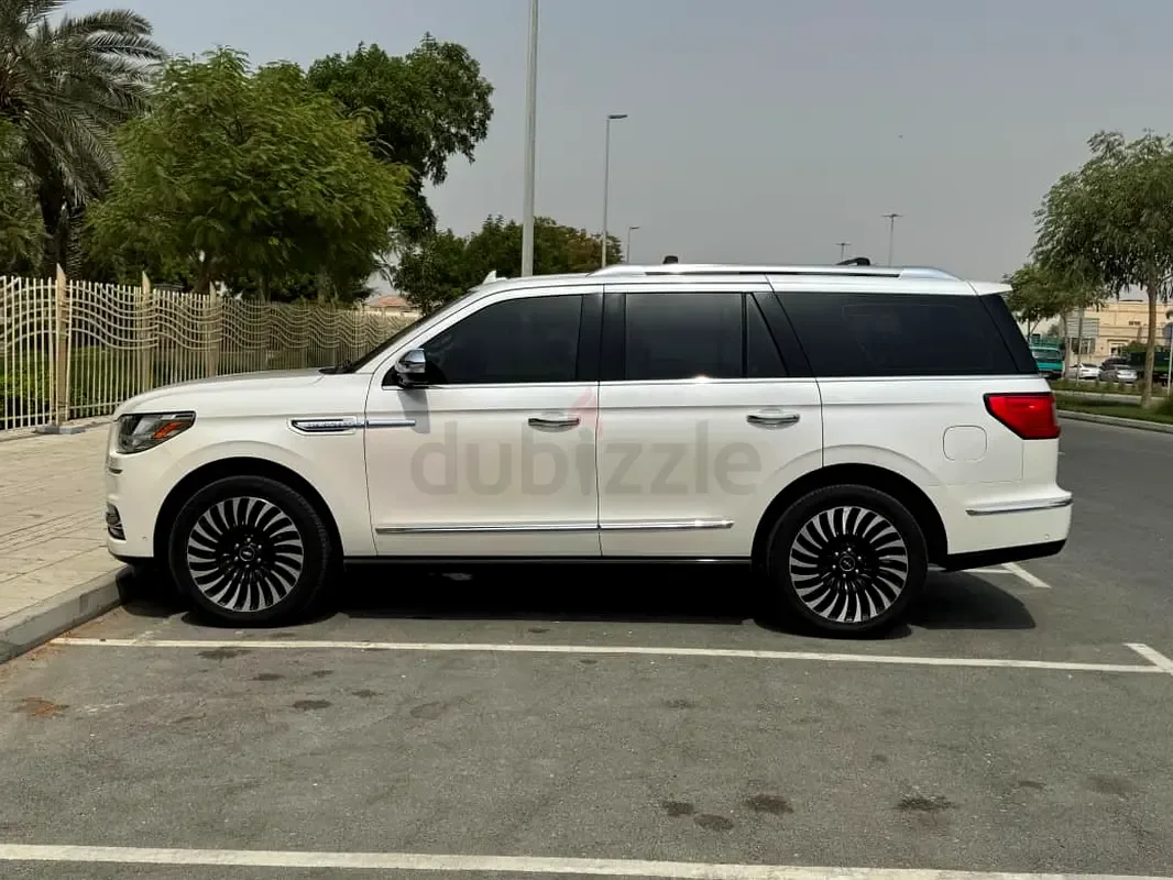 Lincoln Navigator 3.5 AT RWD (440 حصان) - 6