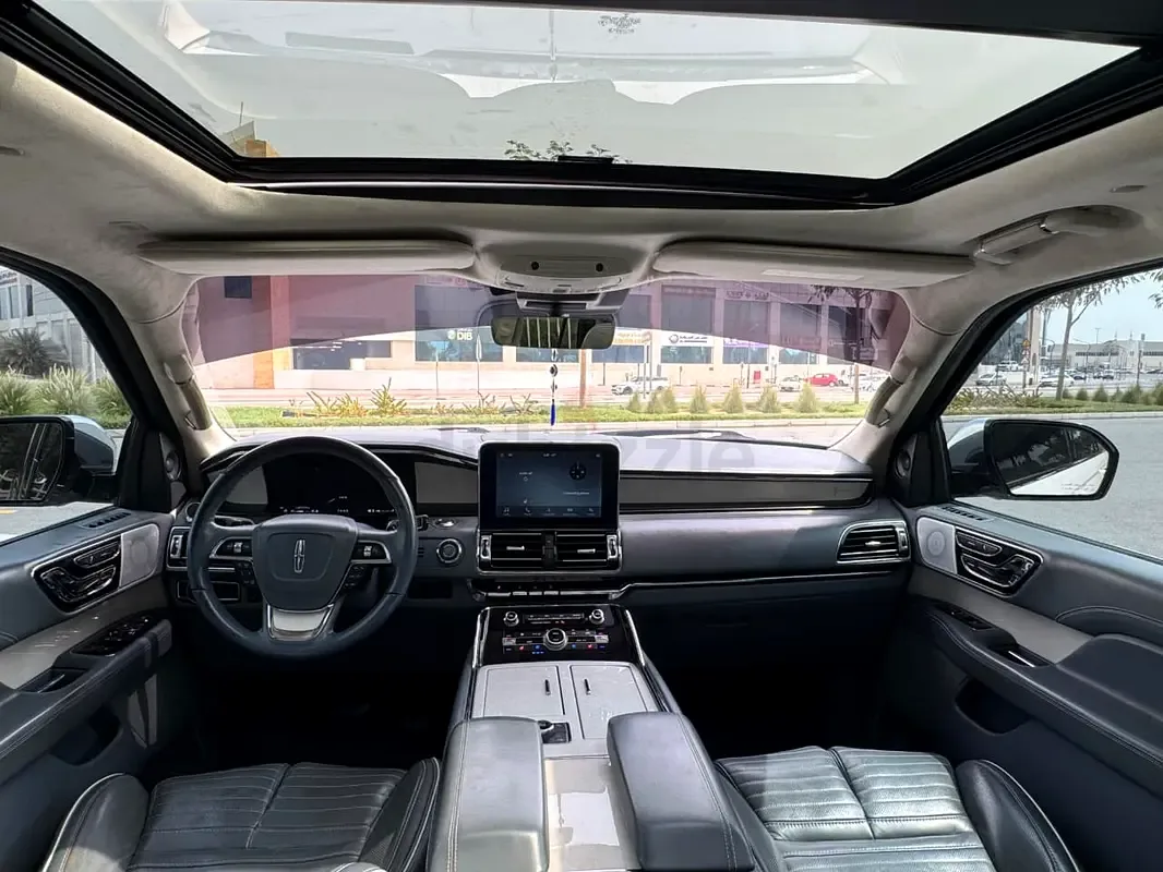 Lincoln Navigator 3.5 AT RWD (440 حصان) - 10