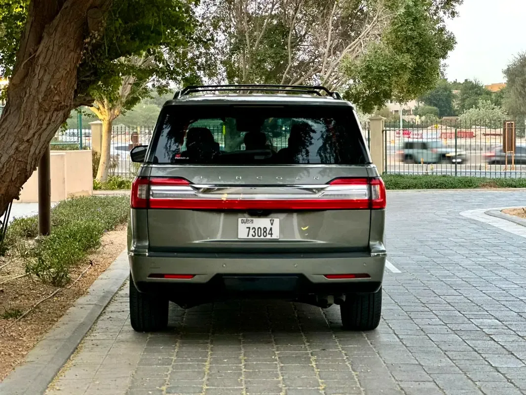 Lincoln Navigator 3.5 AT RWD (440 hp) - 5