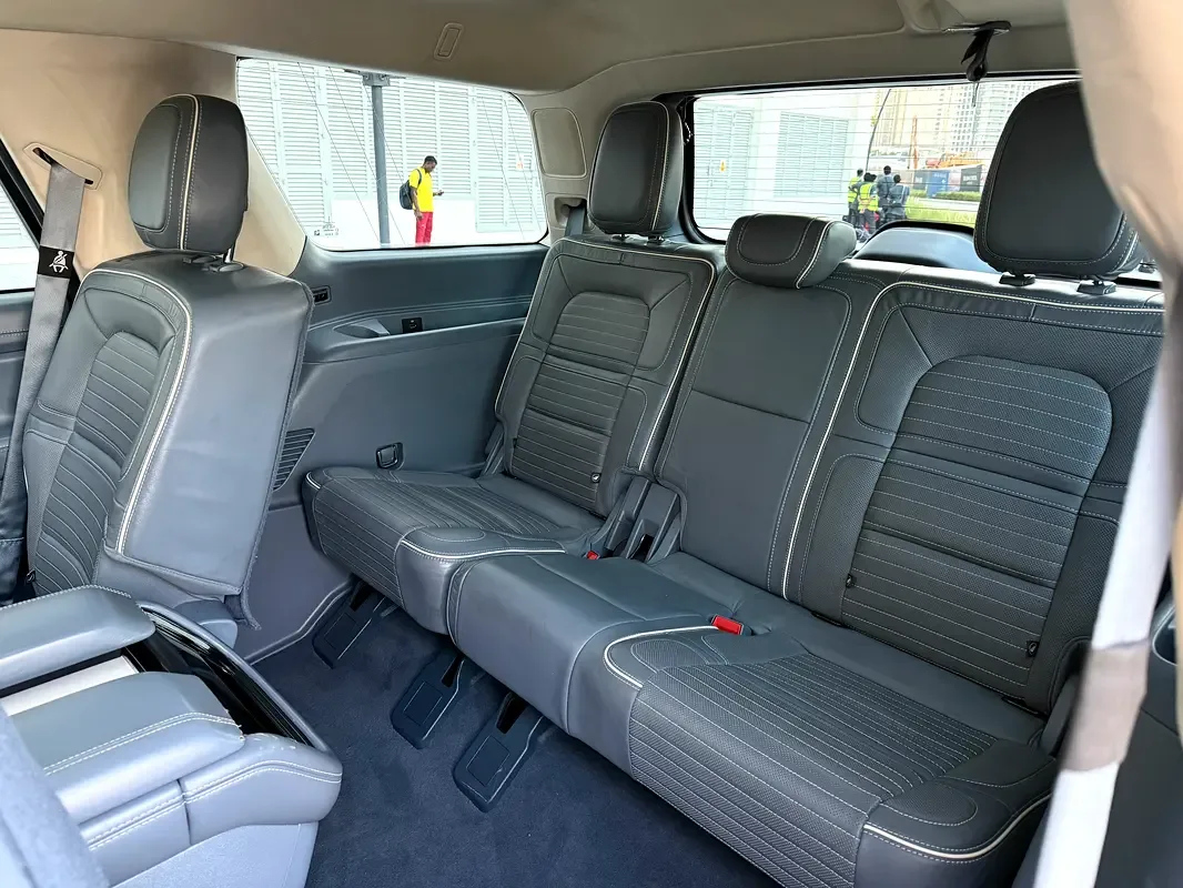 Lincoln Navigator 3.5 AT RWD (440 hp) - 12