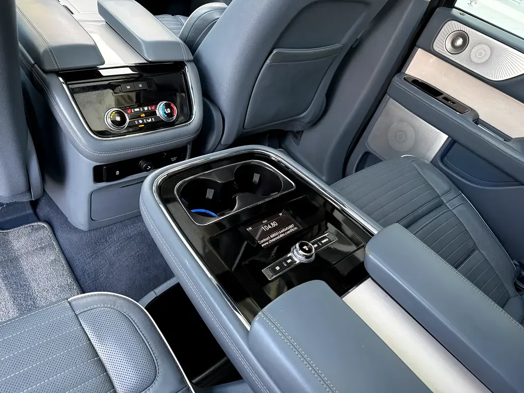 Lincoln Navigator 3.5 AT RWD (440 hp) - 11