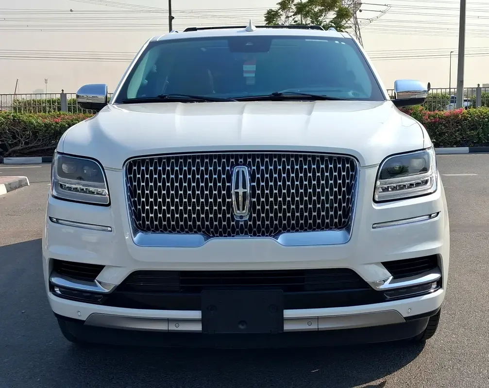 Lincoln Navigator 3.5 AT RWD (440 حصان) - 3