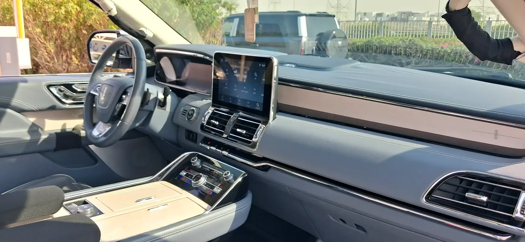 Lincoln Navigator 3.5 AT RWD (440 حصان) - 12