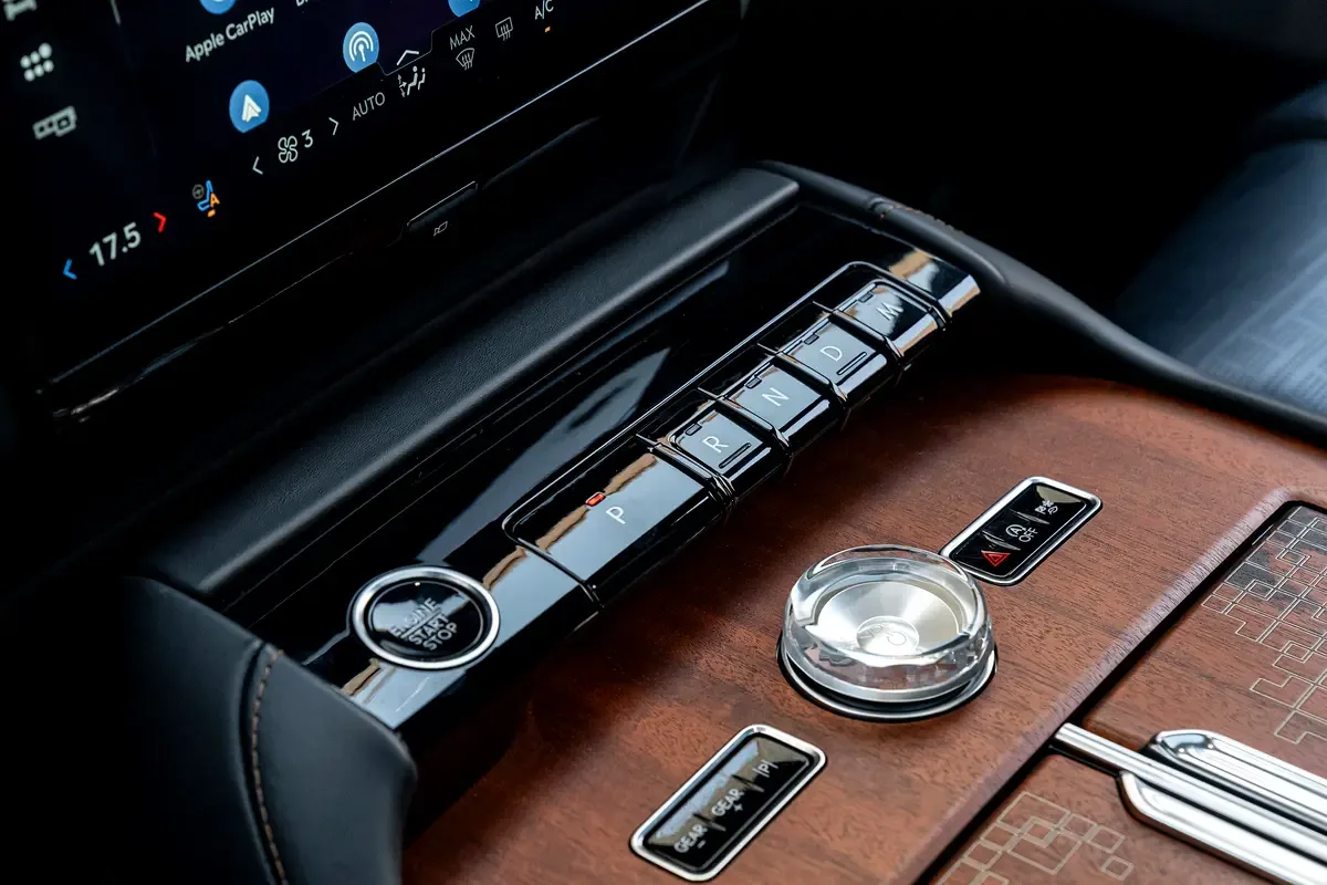 Lincoln Navigator 3.5 AT RWD (440 hp) - 10