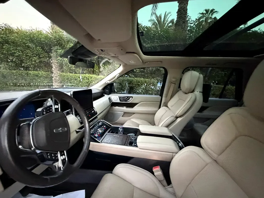 Lincoln Navigator 3.5 AT RWD (456 hp) - 13