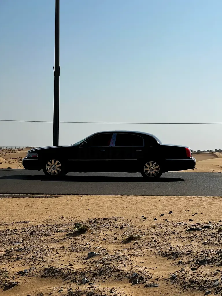 Lincoln Town Car 4.6 AT (242 hp) - 6