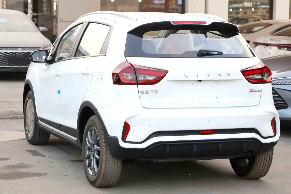 Livan X3 Pro 1.5 CVT (113 حصان) - 4