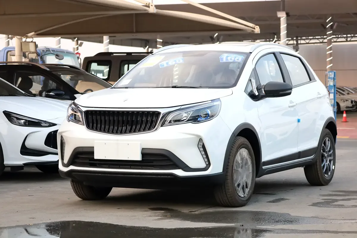 Livan X3 Pro 1.5 CVT (113 حصان) - 2