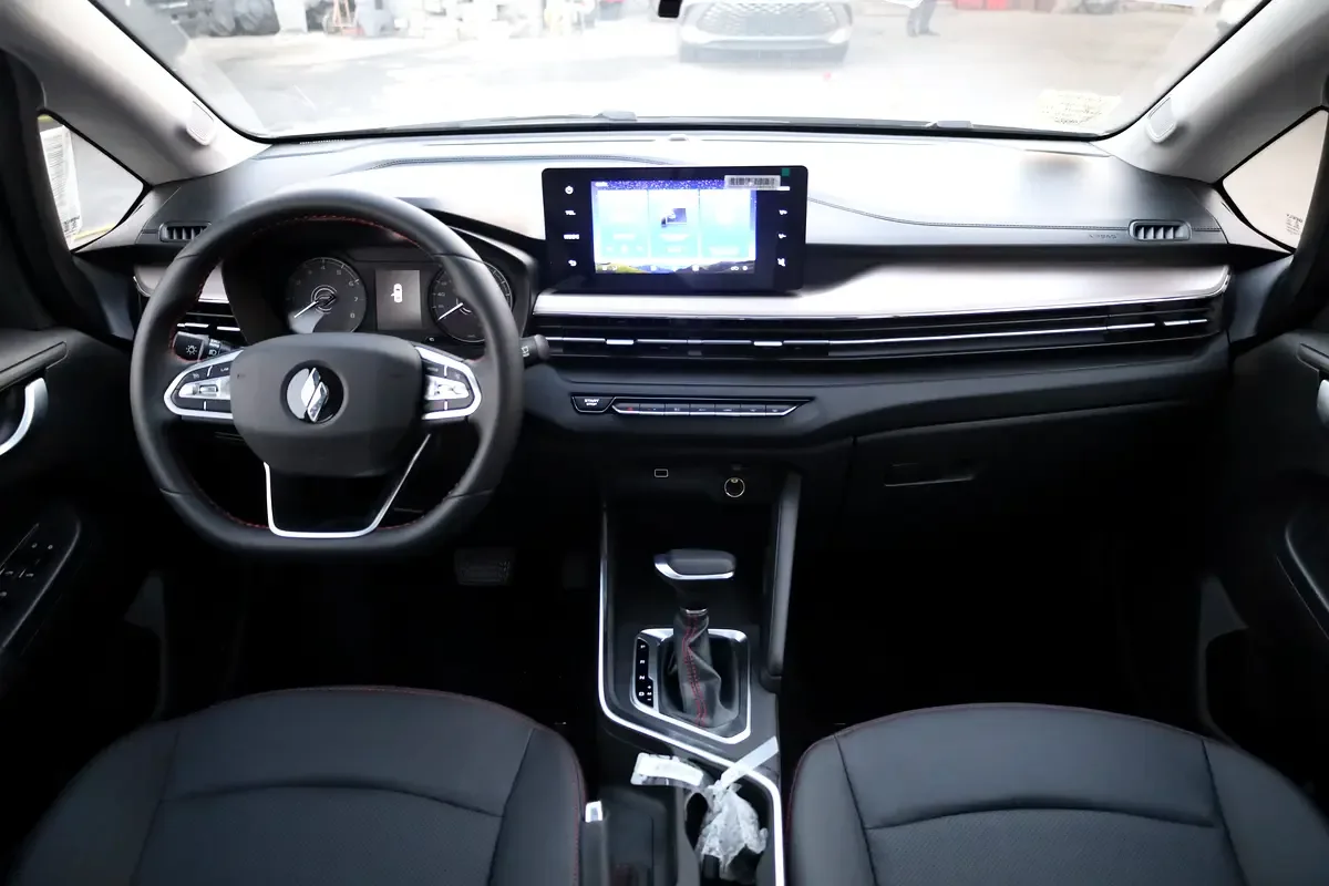 Livan X3 Pro 1.5 CVT (113 حصان) - 8