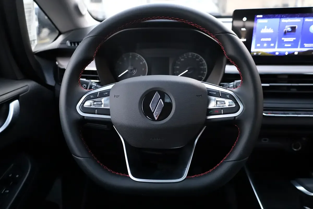 Livan X3 Pro 1.5 CVT (113 حصان) - 9