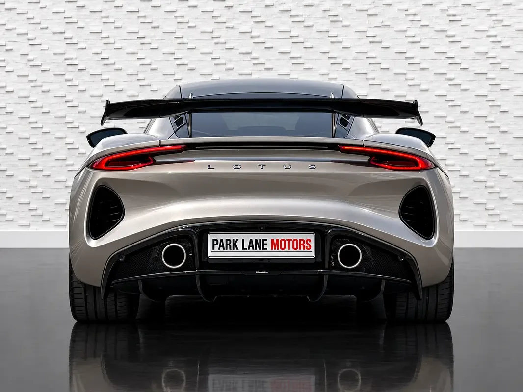 Lotus Emira 2.0 AMT (365 hp) - 4