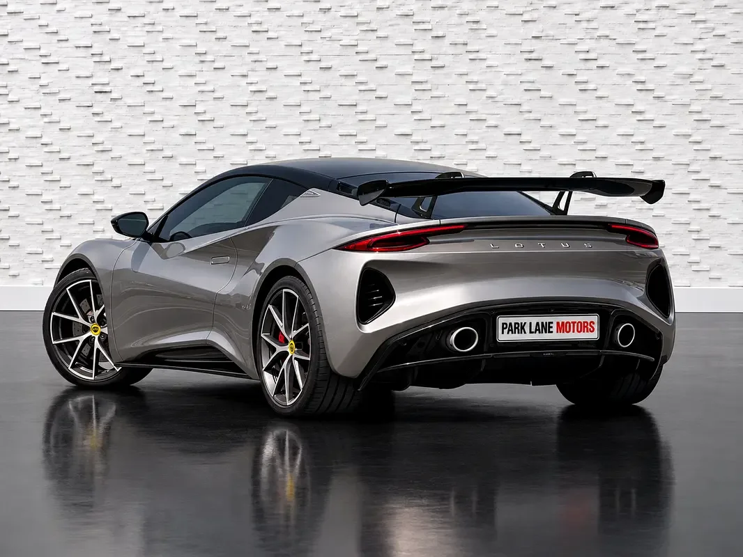 Lotus Emira 2.0 AMT (365 hp) - 3