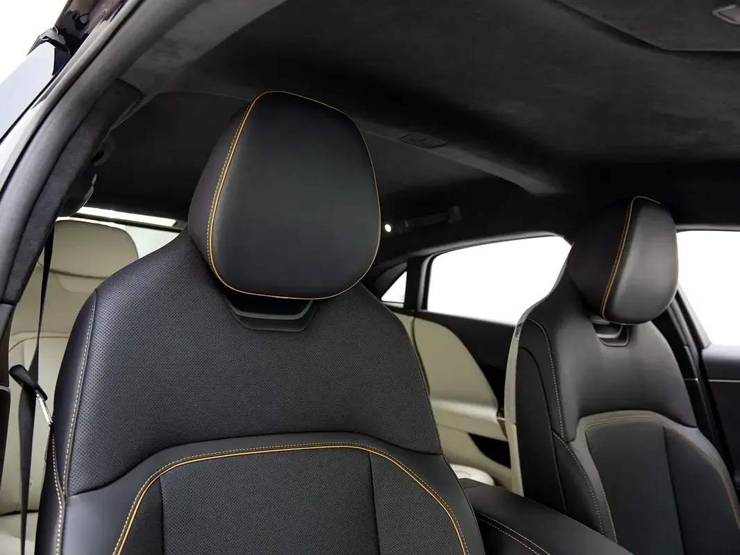 Lucid Air AT (480 حصان) - 12