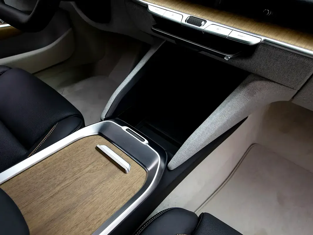 Lucid Air AT (480 حصان) - 14