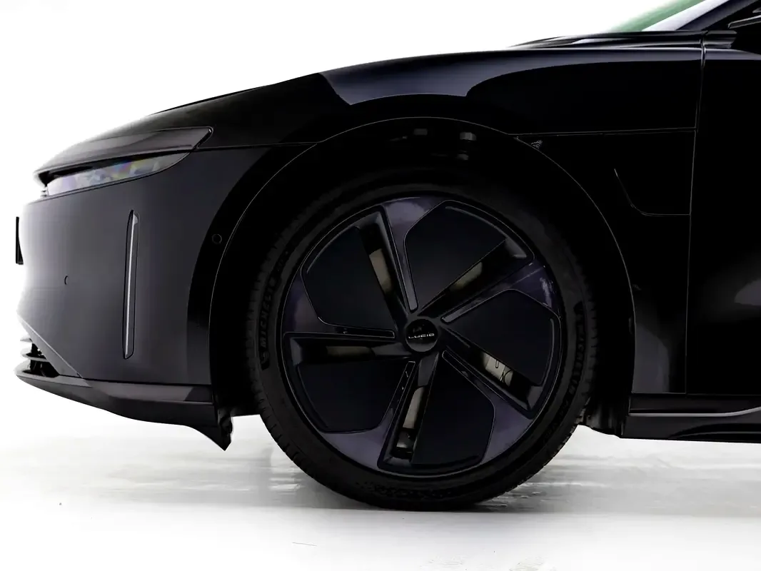 Lucid Air AT (480 حصان) - 20