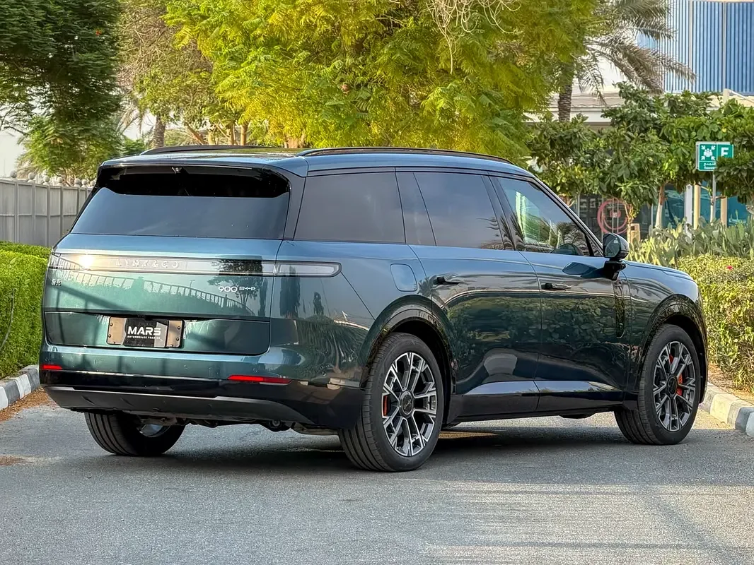 Lynk & Co 900 2.0 AT AWD (734 حصان) - 4