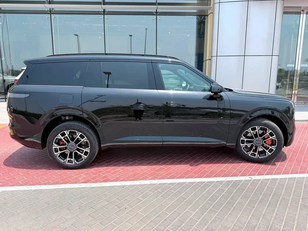 Lynk & Co 900 2.0 AT AWD (734 حصان) - 3