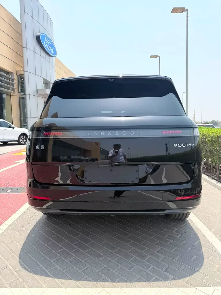 Lynk & Co 900 2.0 AT AWD (734 حصان) - 5
