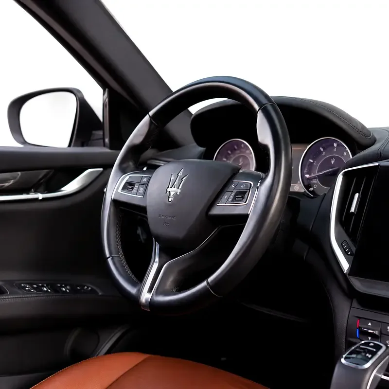 Maserati Ghibli 2.0 AT RWD (330 hp) - 9