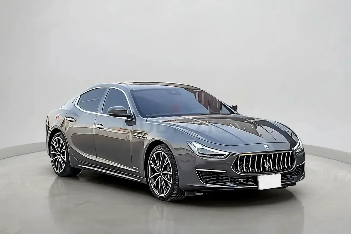 Maserati Ghibli 3.0 AT (430 hp)
