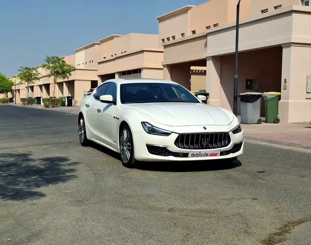 Maserati Ghibli 3.0 AT RWD (350 hp)