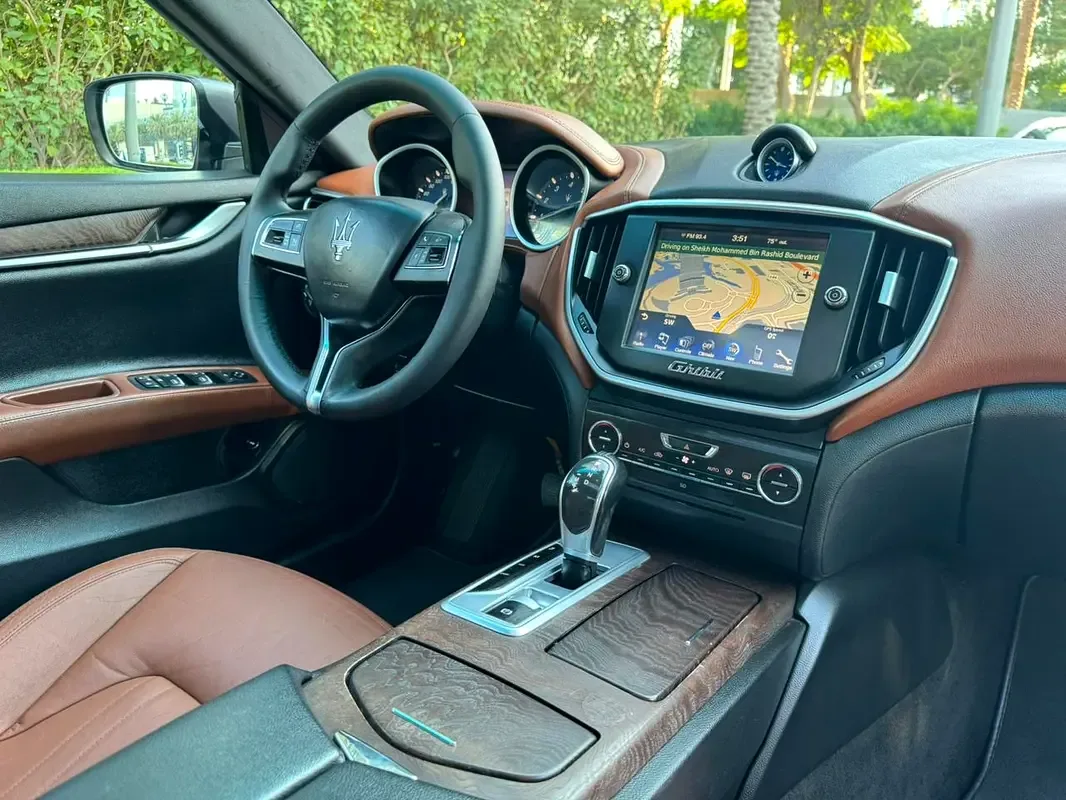 Maserati Ghibli S Q4 3.0 V6 AT (410 حصان) - 17