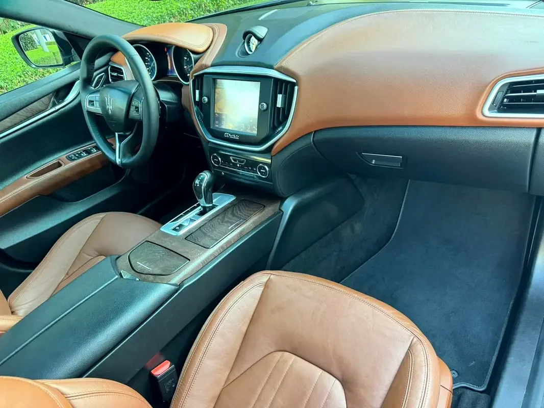 Maserati Ghibli S Q4 3.0 V6 AT (430 hp) - 14