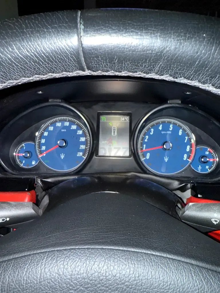 Maserati GranTurismo 4.2 AT (405 حصان) - 4