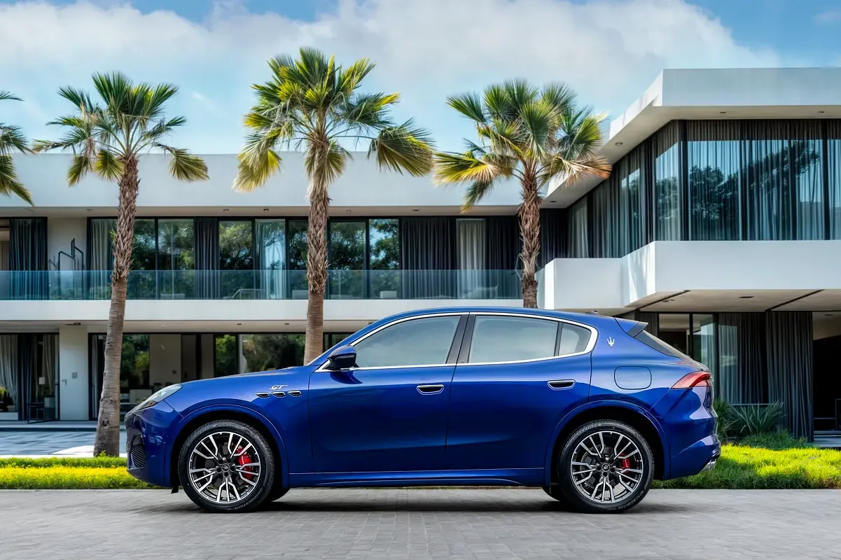 Maserati Grecale 2.0 AT 4WD (300 حصان) - 2
